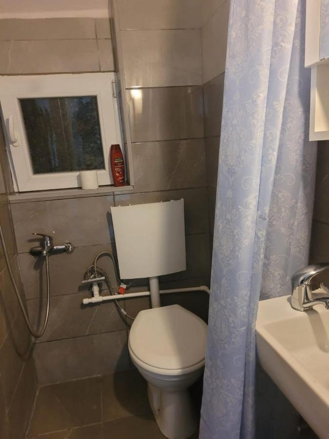 Lola Guest House Vuthaj المظهر الخارجي الصورة