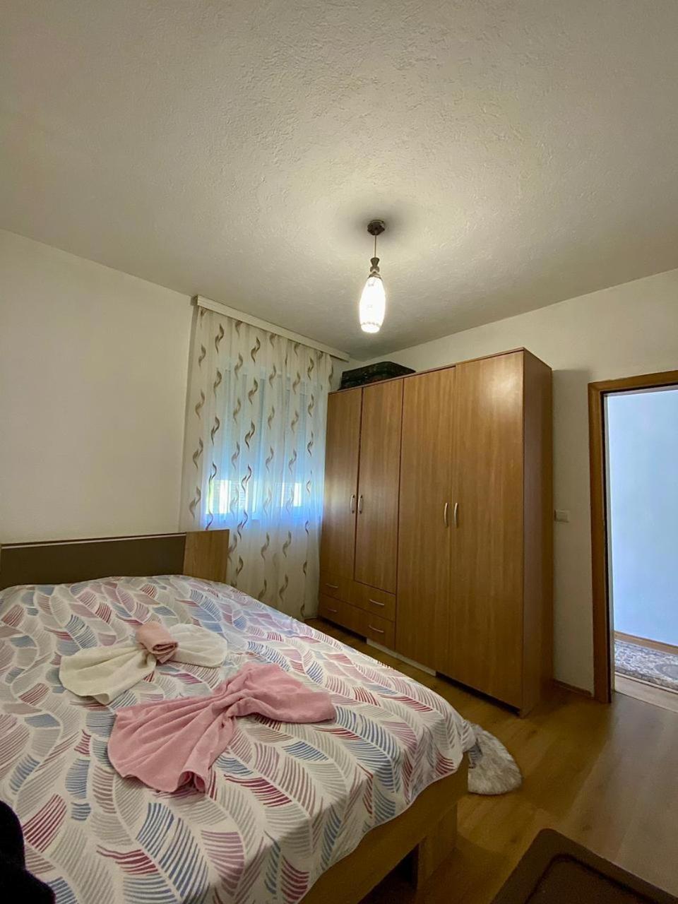 Lola Guest House Vuthaj المظهر الخارجي الصورة