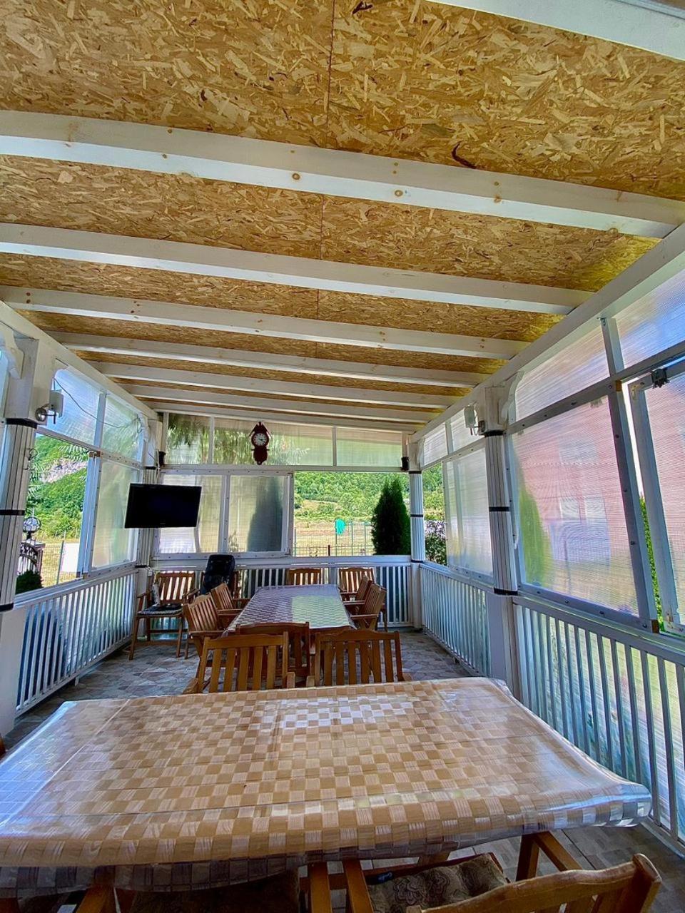 Lola Guest House Vuthaj المظهر الخارجي الصورة