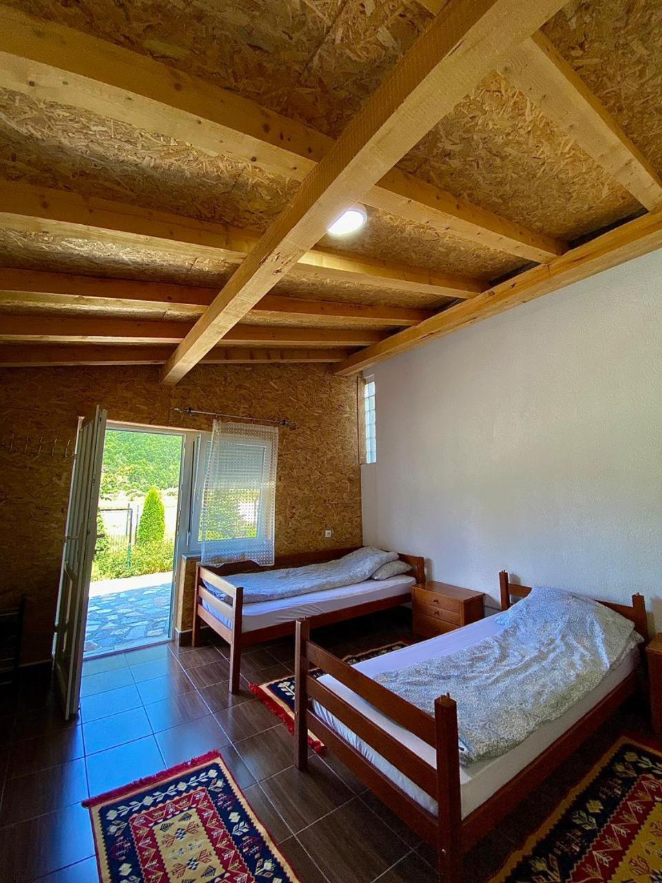 Lola Guest House Vuthaj المظهر الخارجي الصورة